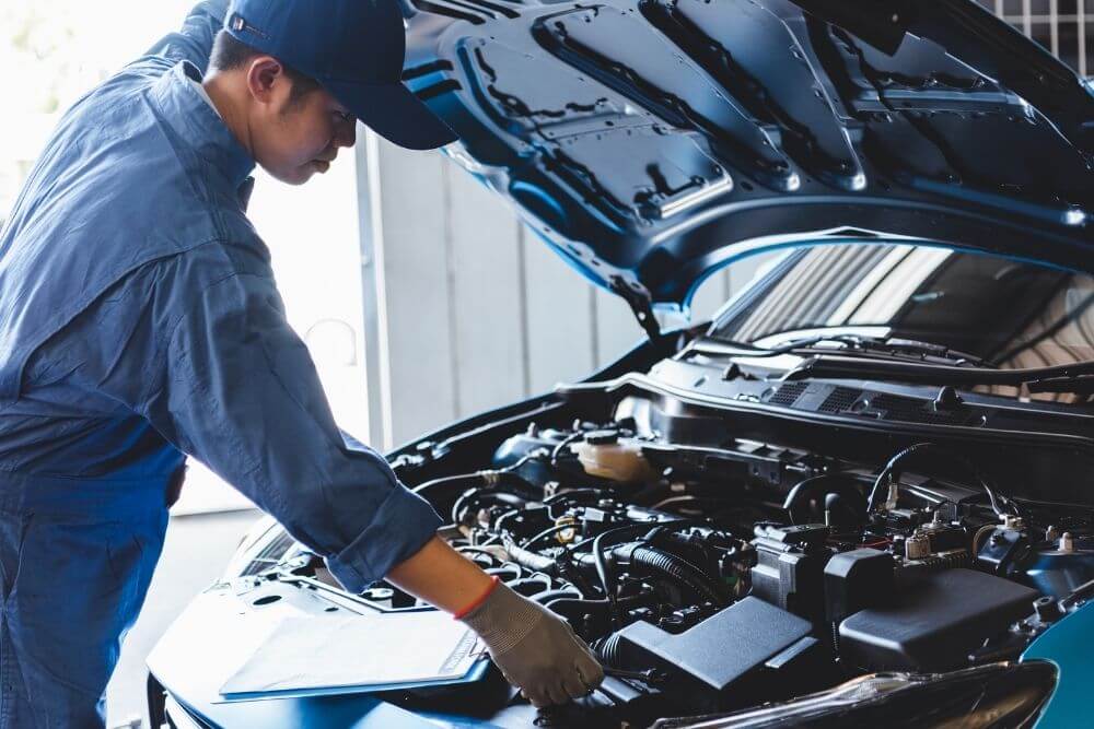 Is My Car’s Engine Really Knocking or Do I Have a Loose Belt?